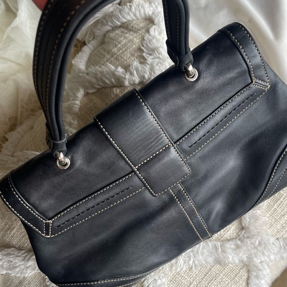 Vintage Coach Soho Style in Black - Picture 2 of 5